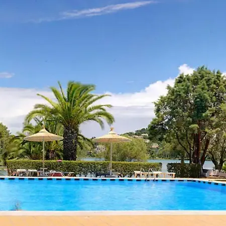 Blue & White Velvet 20m From The * Danilia