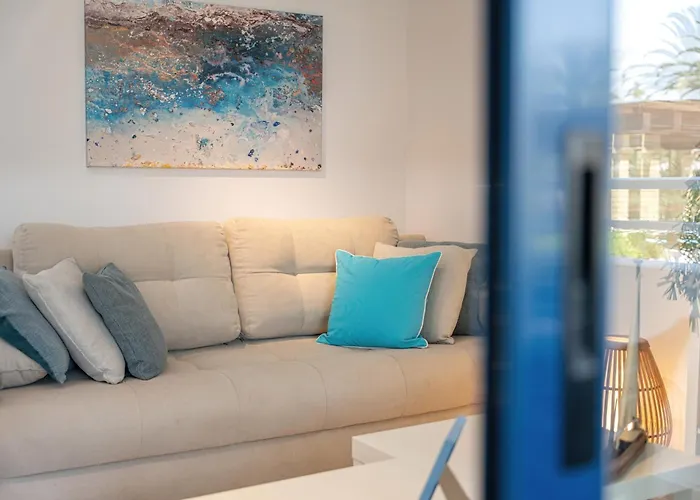 Apartmán Blue & White Velvet 20m From The