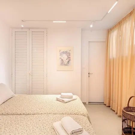 Apartament Blue & White Velvet 20m From The Danilia