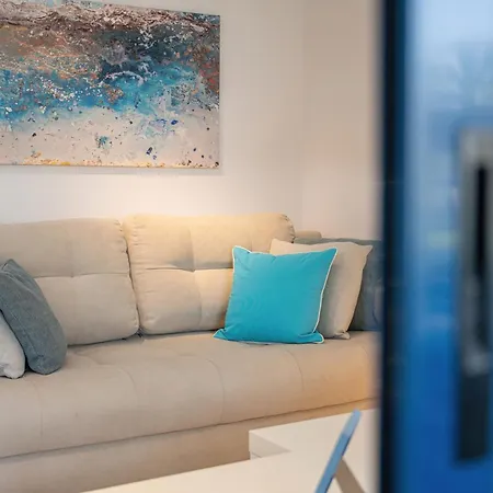 דירה Blue & White Velvet 20m From The